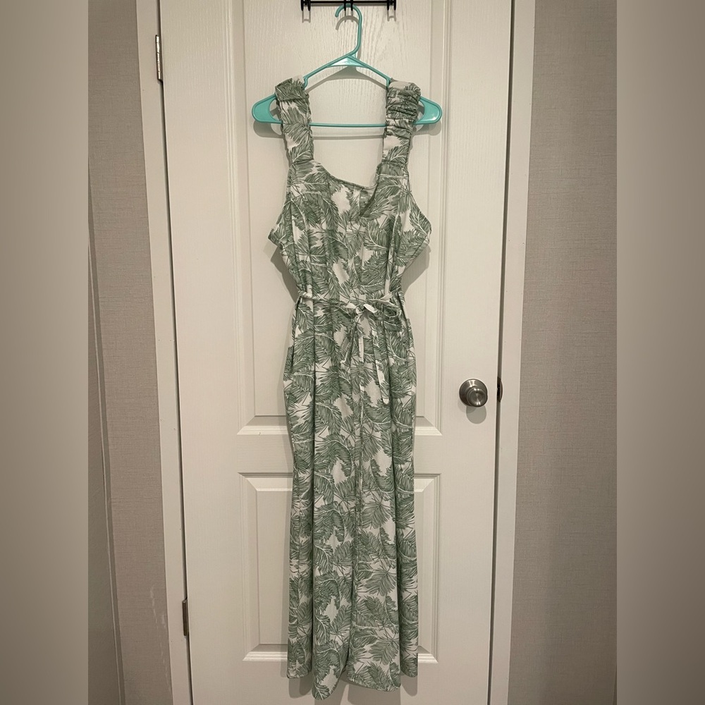 Floral jumpsuit- perfect for vacation